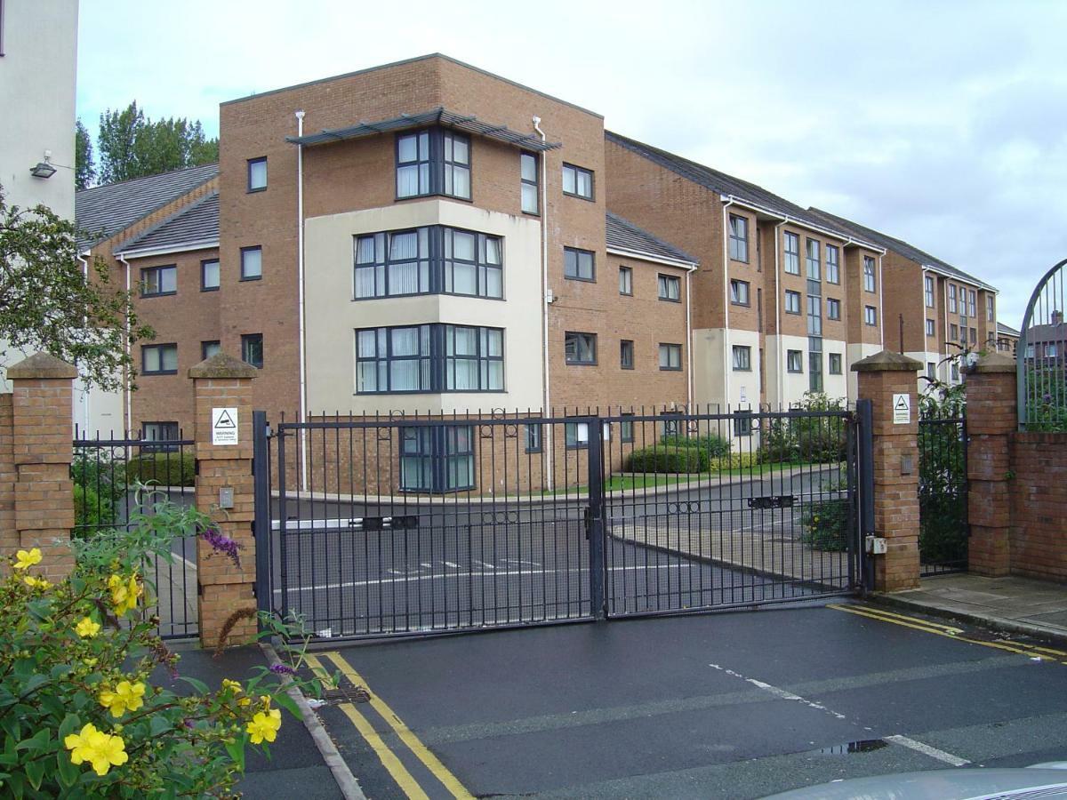 Joyce'S Liverpool Apartment Exterior photo